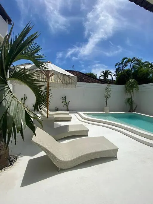 Villa El Nis - Legian - 4 Bedroom - 4 Bathroom - Luxury