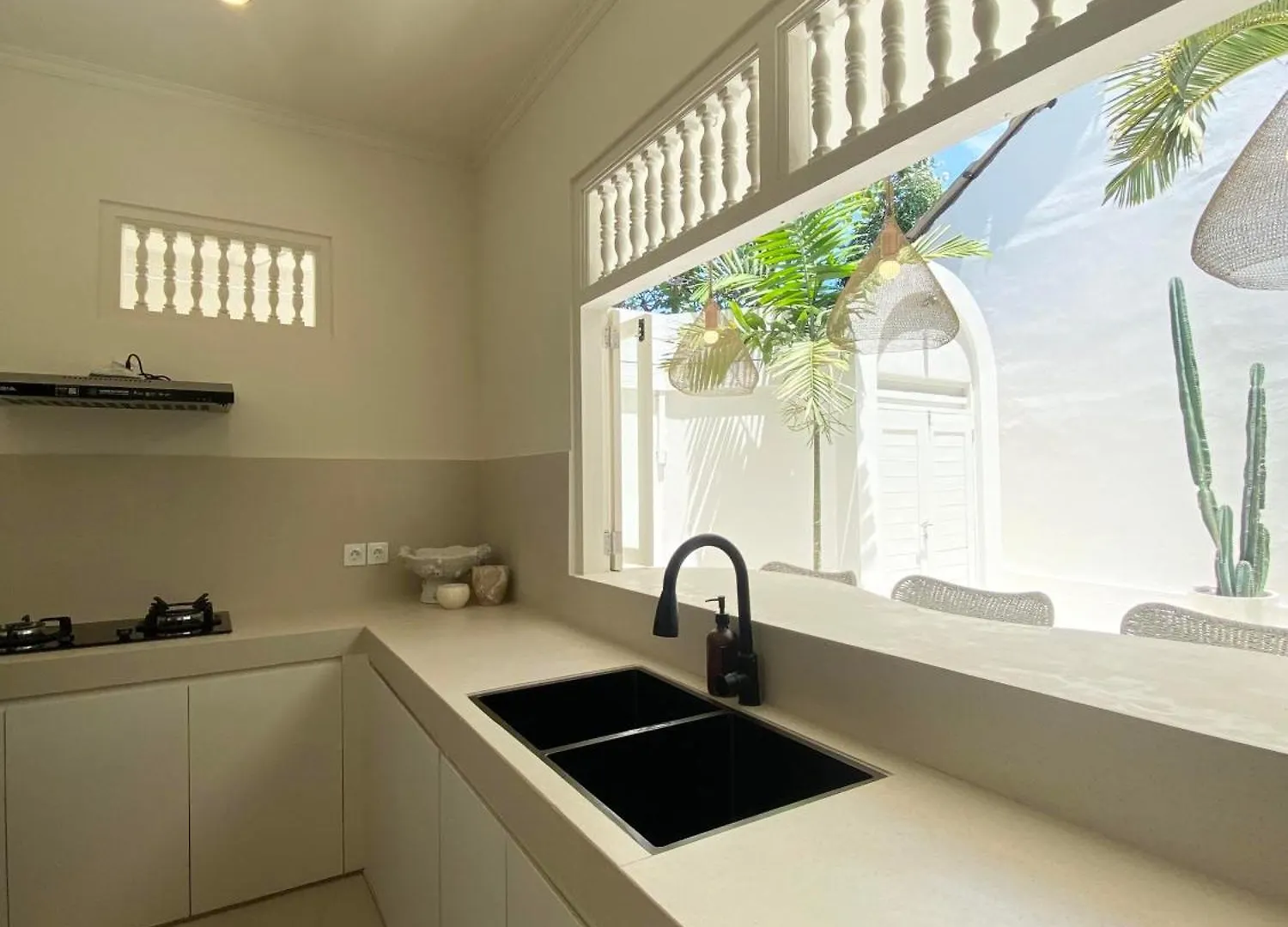 Villa El Nis - Legian - 4 Bedroom - 4 Bathroom - Luxury