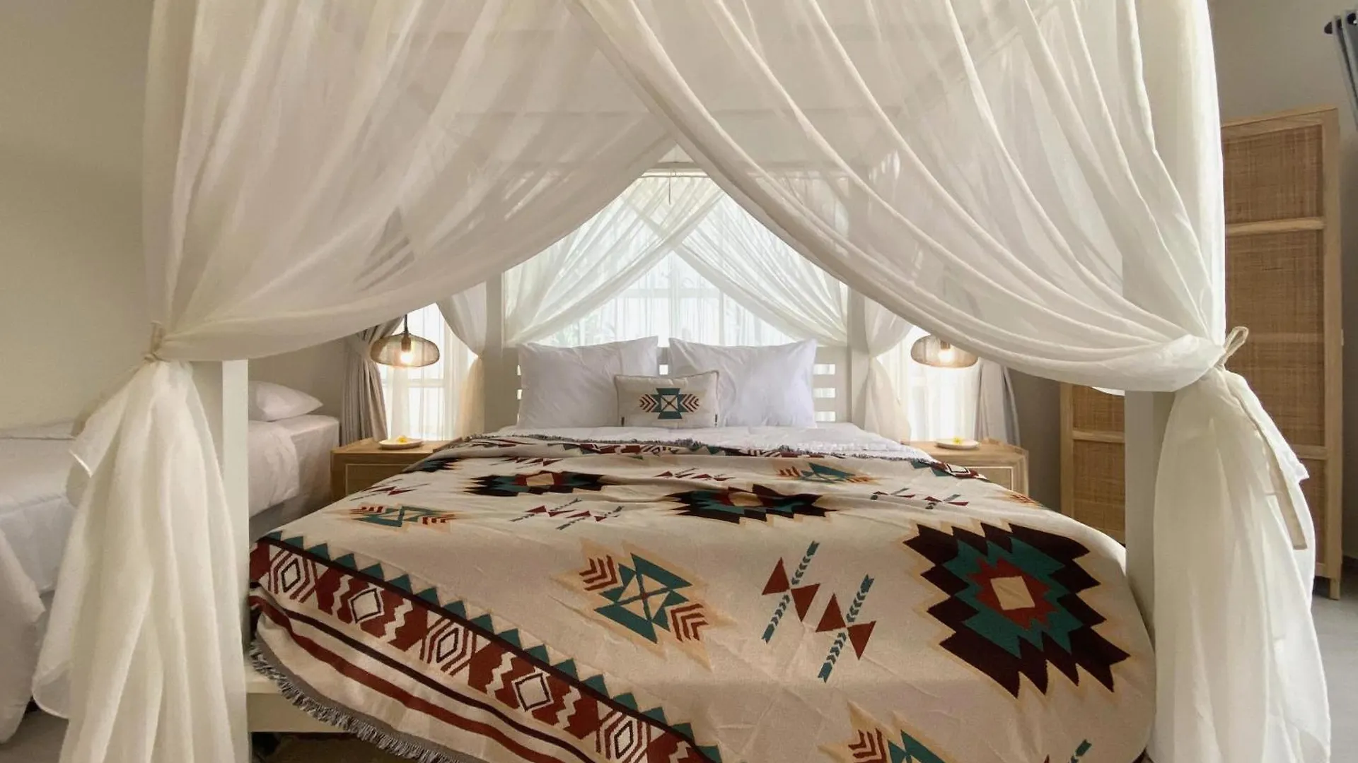 Villa El Nis - Legian - 4 Bedroom - 4 Bathroom - Luxury 0*, Legian (Bali) Indonesia